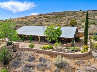 18300 E Peacemaker Dr, Dewey, AZ 86327