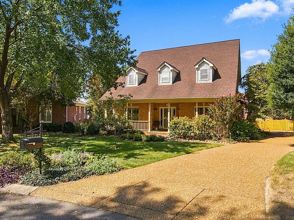 2nd image of 455 Forrest Park Cir