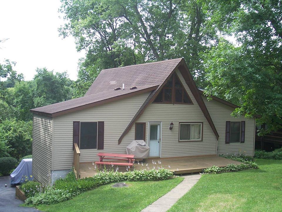 1st image of 9A160 Hawthorne Dr
