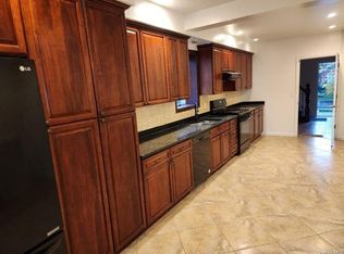 24 Parkview Ave, New Rochelle, NY 10805