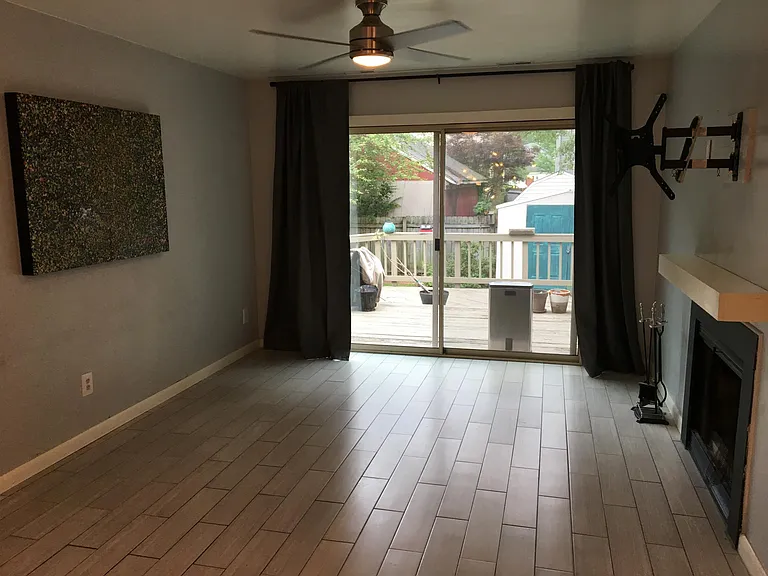 7301 Glenroie Ave — Photo 30