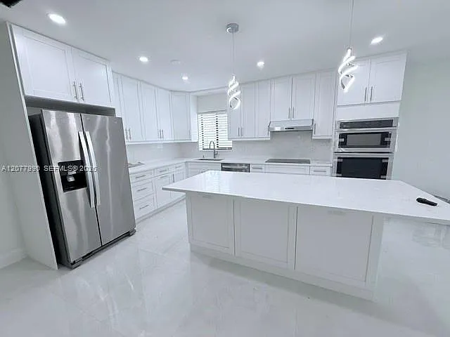 Coral Ridge Isles — Photo 2