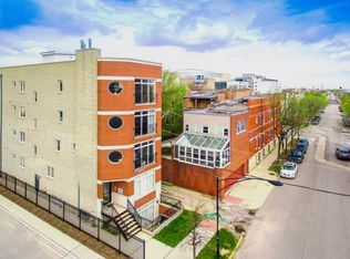 214 S Wood St APT 4, Chicago, IL 60612