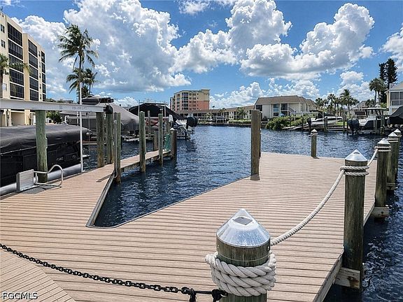 4th image of Dock 60 4351 Bay Beach Ln