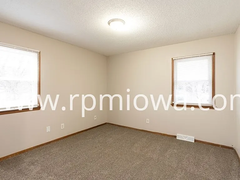 3424 SW 42nd St — Photo 13