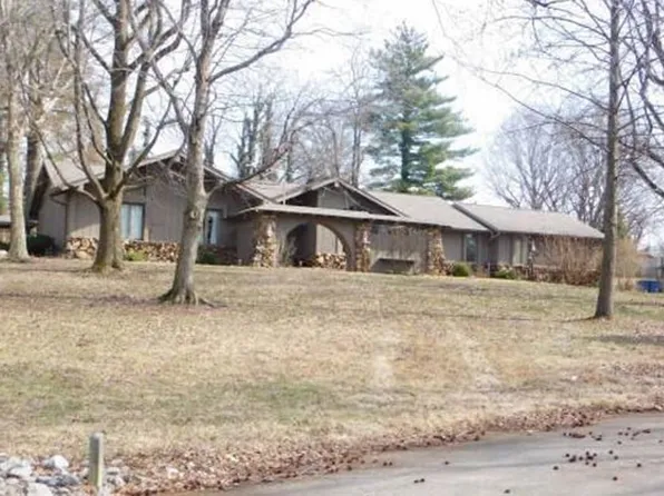 200 N Odle St, West Frankfort, IL 62896