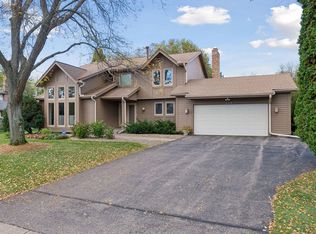 190 Nevada Ave S, Golden Valley, MN 55426