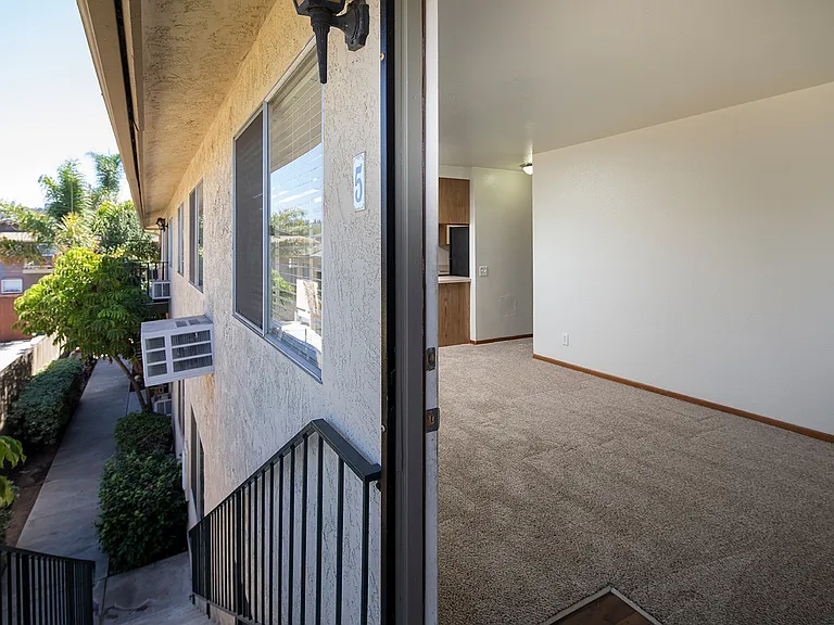3639 South Bonita Street — Photo 15