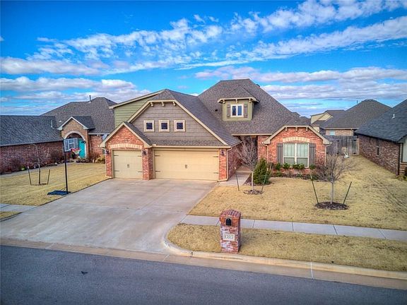 3rd image of 13517 Leighton Ln