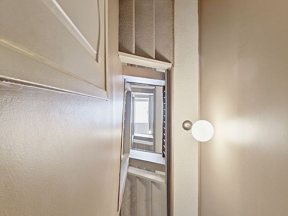3rd image of 24 Reid Dr #21