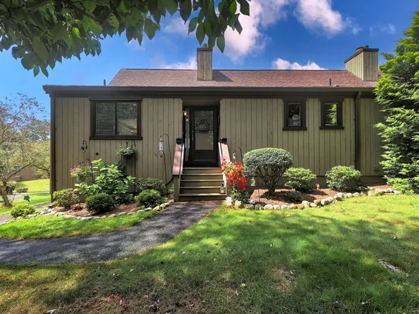 573 North Trail #B, Stratford, CT 06614