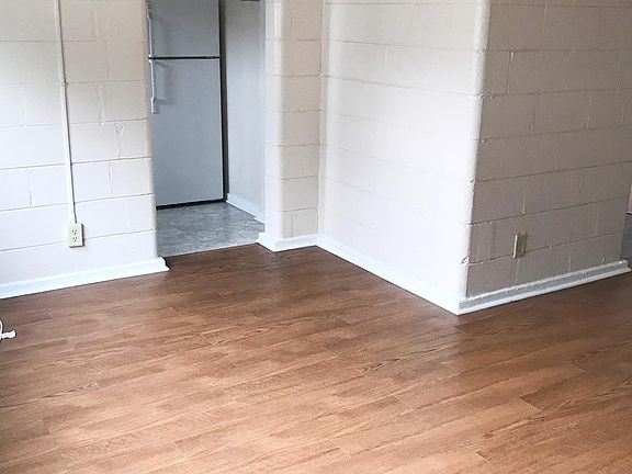 3rd image of 3534 N Pennsylvania St APT C1