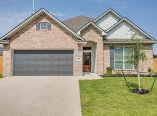 2914 Archer Dr, Bryan, TX 77808