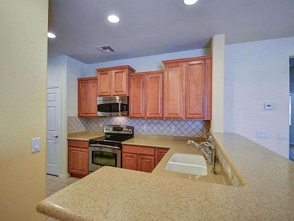 3rd image of 6612 W Heritage Way