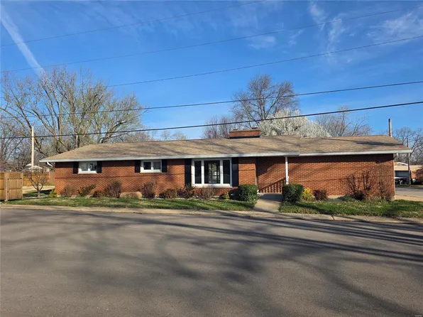 111 Linn Dr, Ste Genevieve, MO 63670