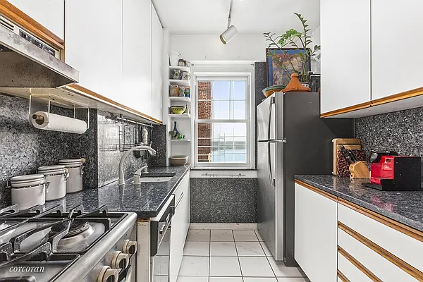 Sold by Corcoran | media 4