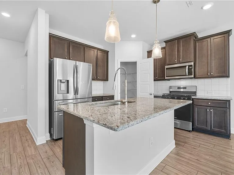 258 Station Overlook Dr — Photo 9