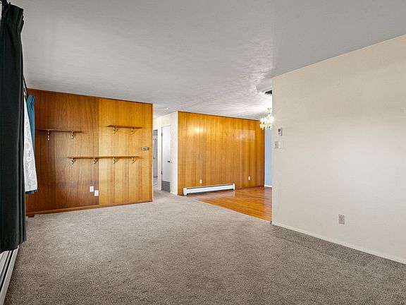 4th image of 710 Ash Dr