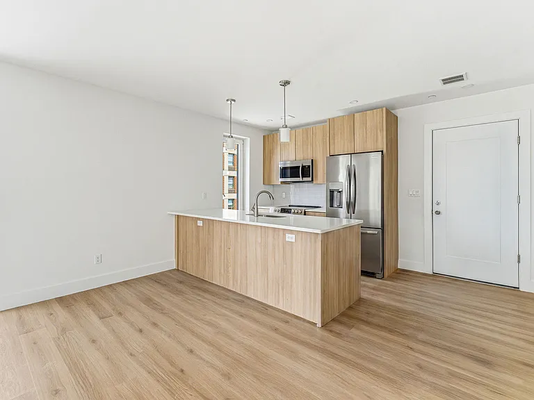 1035 Commonwealth Ave — Photo 68