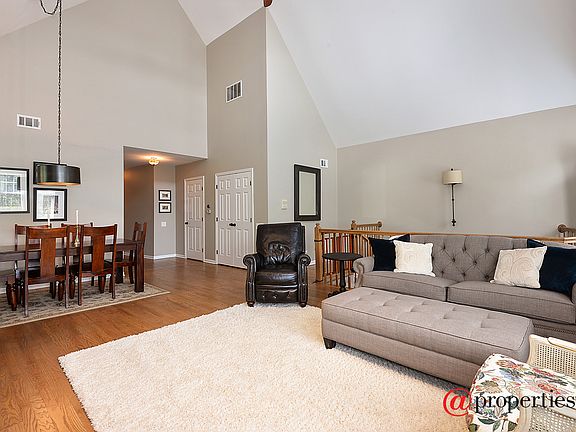 Living Room / Dining Room