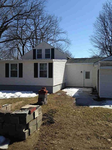 5th image of 13 KATHERINE Avenue