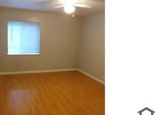 635 Macarthur Blvd APT 1, Oakland, CA 94610