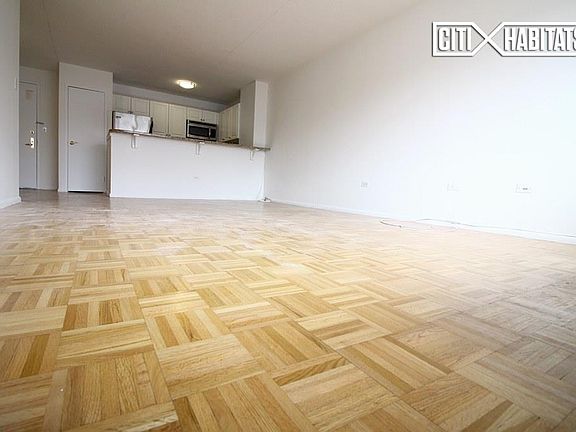 4th image of 303 W 21st St APT 7E