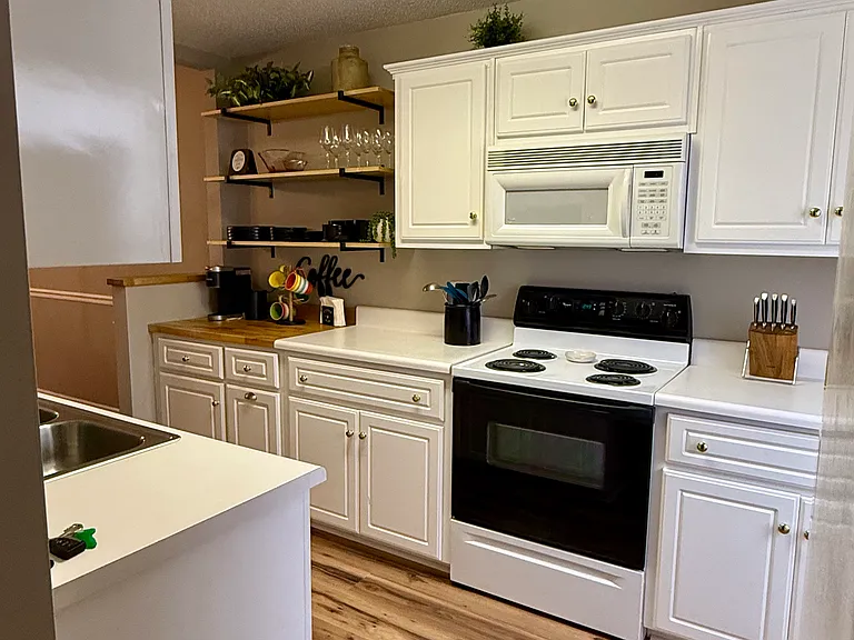 109 Leyland Ct #109 — Photo 5