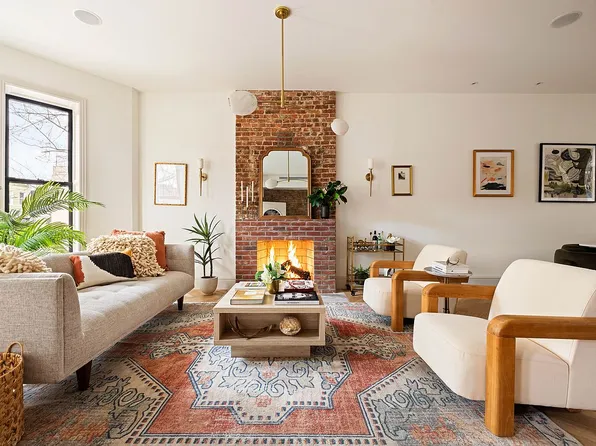 1102 Prospect Pl, Brooklyn, NY 11213