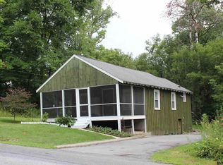 28 Brown Rd, Stillwater, NY 12170