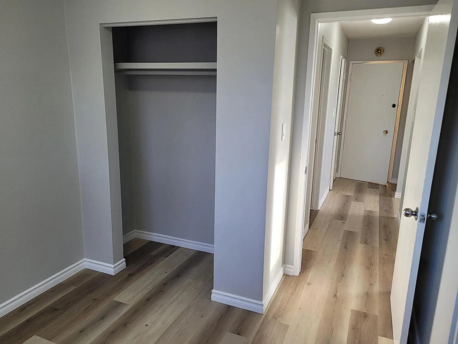 Rosebrier Apartments at 5620 118 Ave in Newton — Photo 4