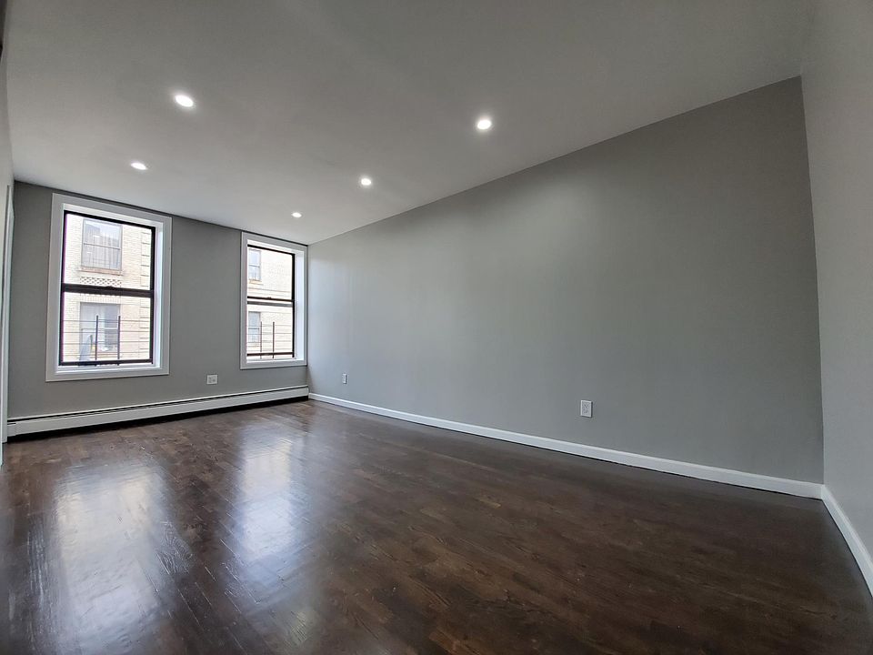 2nd image of 201 E 164th St #3N