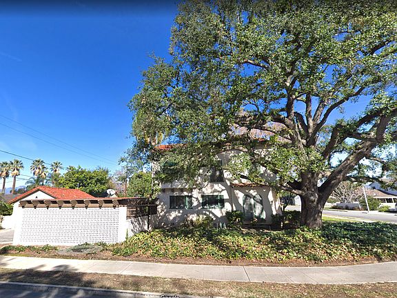 2nd image of 303 N Cedar Dr