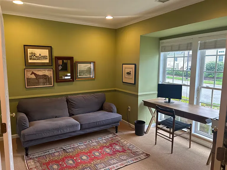 618 Arbor Ct — Photo 3