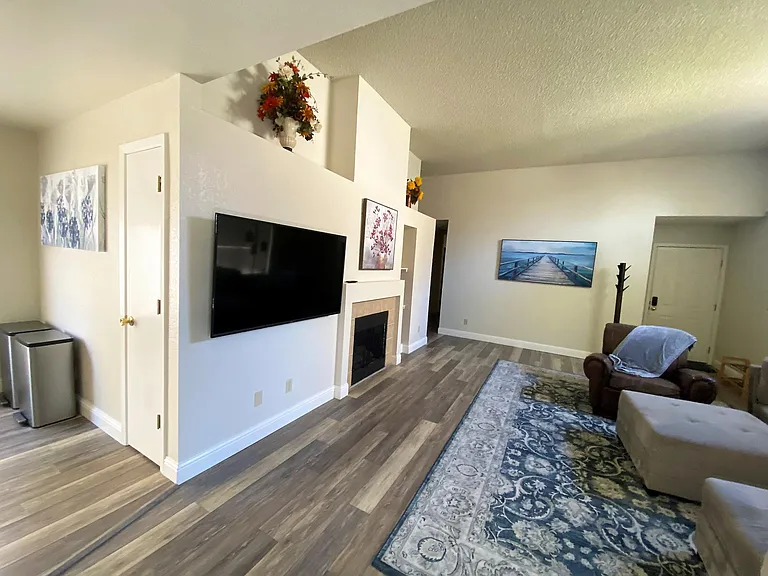 1940 Sierra Highlands Dr — Photo 31