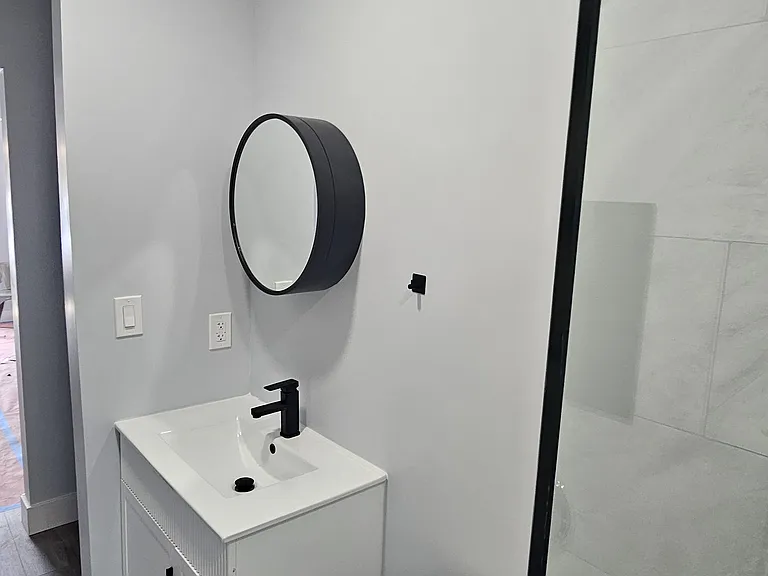 1202 NE 3rd Ave #3 — Photo 5