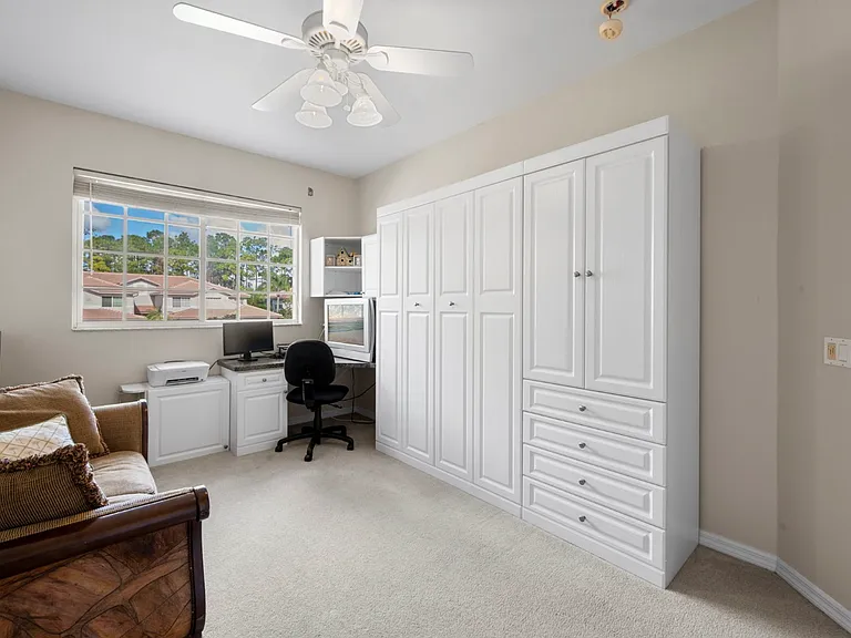 3990 Bishopwood Ct W #202 — Photo 12