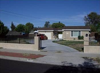1st image of 647 Prescott Ave