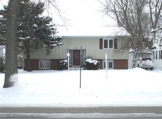 604 4th St SW, Austin, MN 55912