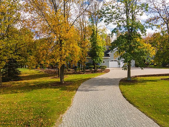 4th image of 59 River Drive Wilson Hl