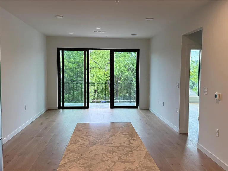 2209 S 1st St #322 — Photo 15