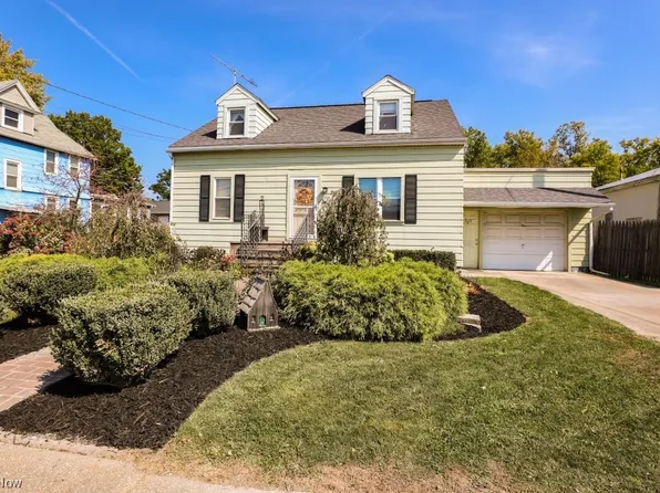 805 S Prospect St, Ravenna, OH 44266