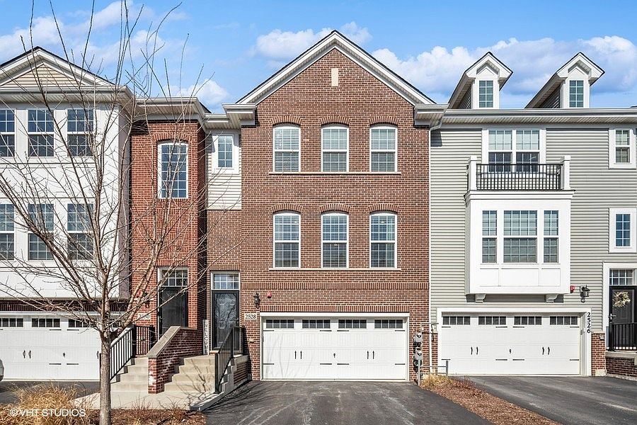 1st image of 2528 Huntleigh Ln