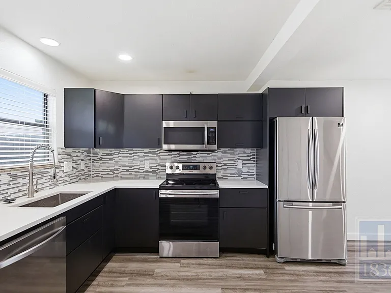8400 Jamestown Dr #534 — Photo 4