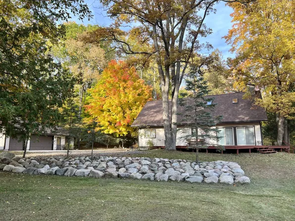 5597 S Rapids Rd, Branch, MI 49402