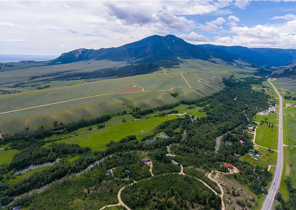 2nd image of Rock Creek Cir