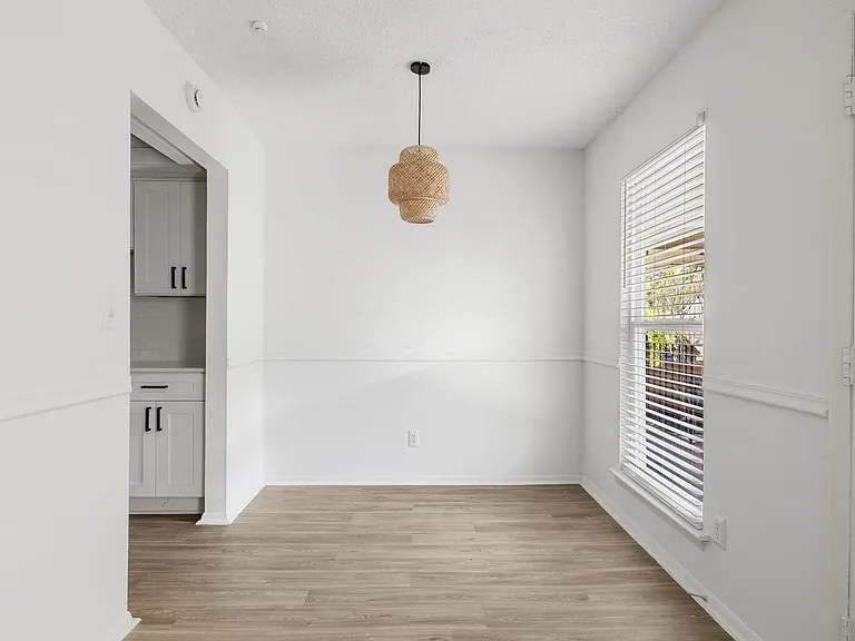 The Riverview — Photo 14