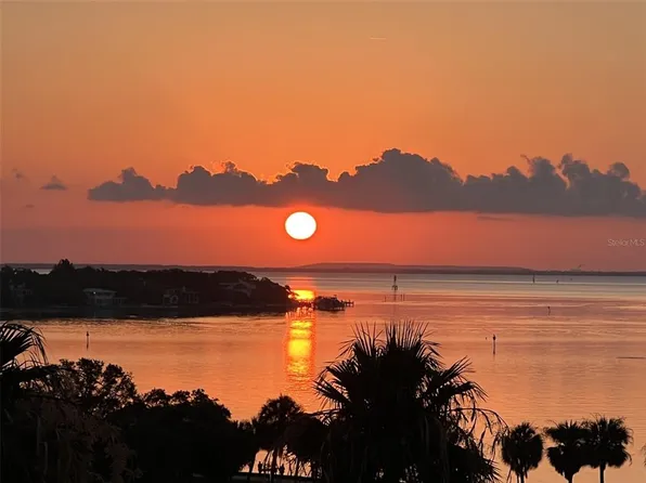 1120 N Shore Dr NE Unit 803, Saint Petersburg, FL 33701