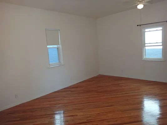 Rented by Absolute Capital, LLC | media 10