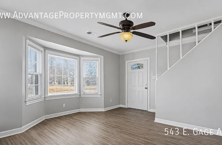 543 E Gage Ave — Photo 6